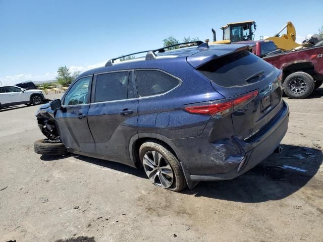 2023 Toyota Highlander Hybrid XLE