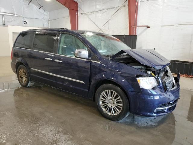 2013 Chrysler Town & Country Touring L