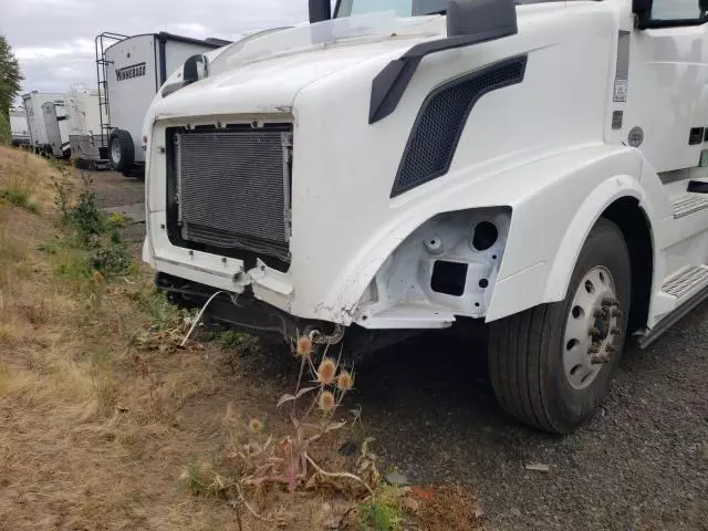 2018 Volvo VN VNL