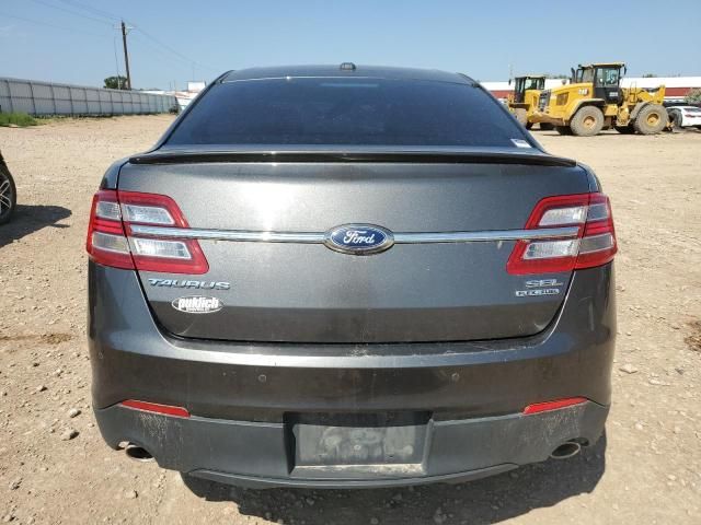 2015 Ford Taurus SEL