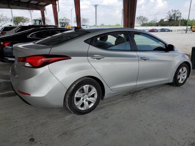 2016 Hyundai Elantra SE