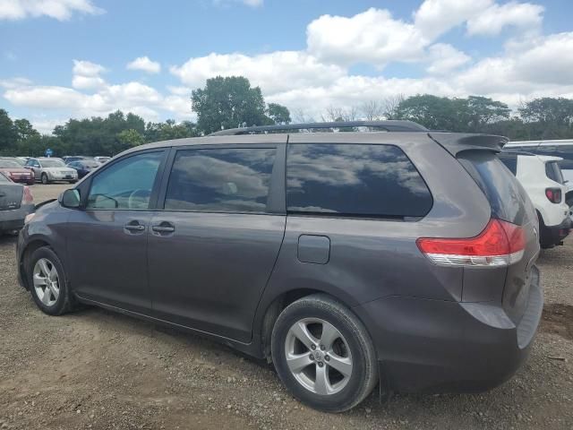 2014 Toyota Sienna LE