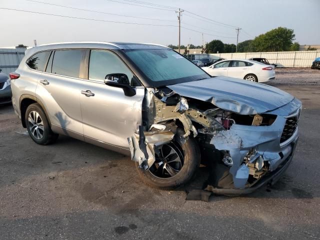 2023 Toyota Highlander Hybrid XLE