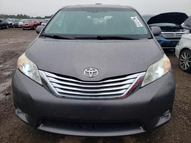 2011 Toyota Sienna XLE