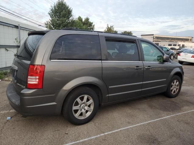 2010 Chrysler Town & Country Touring