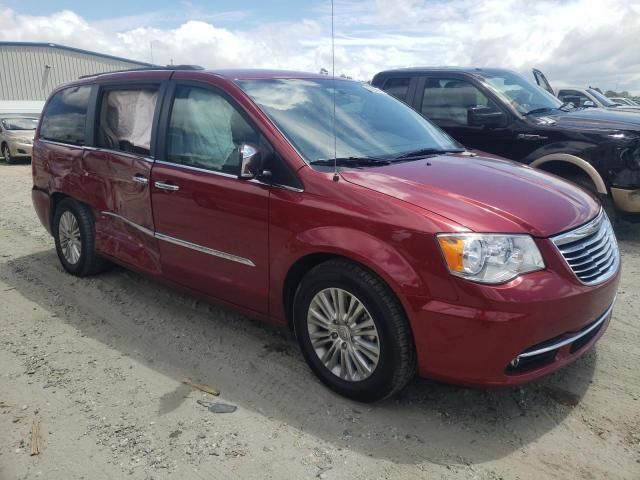 2013 Chrysler Town & Country Touring L