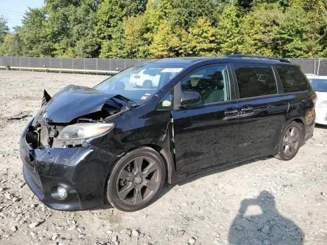 2017 Toyota Sienna SE