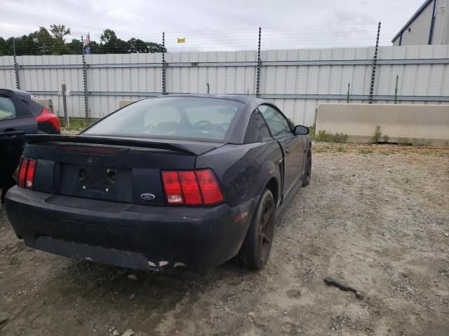 2000 Ford Mustang