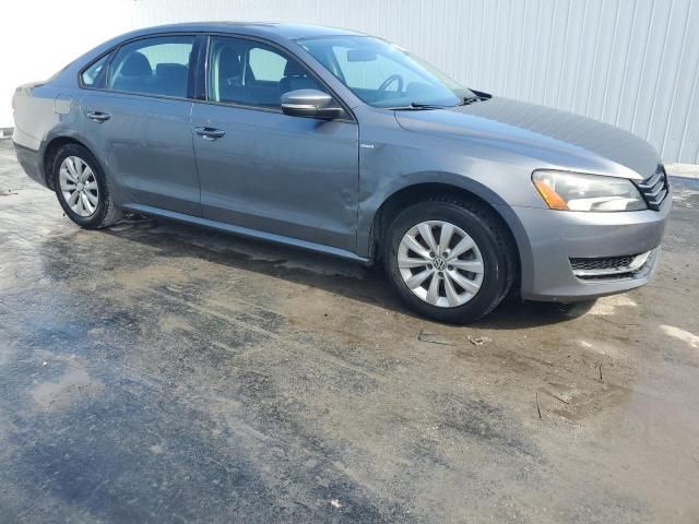 2015 Volkswagen Passat S