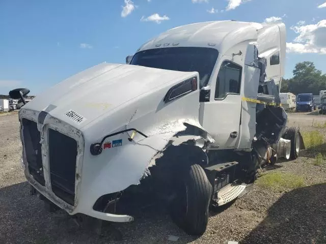 2018 Kenworth Construction T680