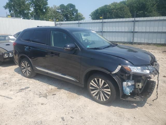 2019 Mitsubishi Outlander SE