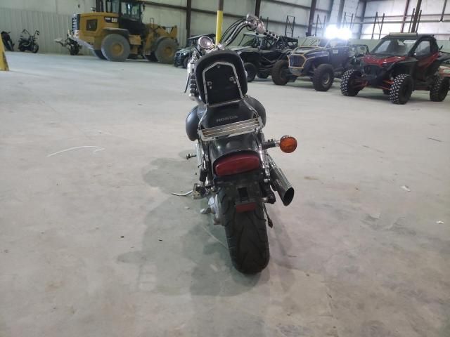 2005 Honda VT1100 C