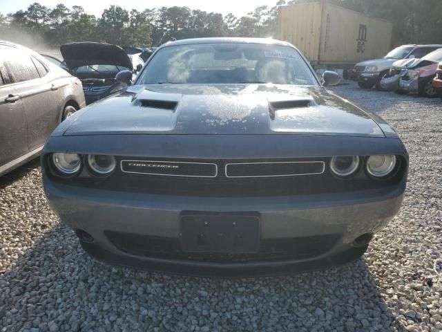 2017 Dodge Challenger SXT