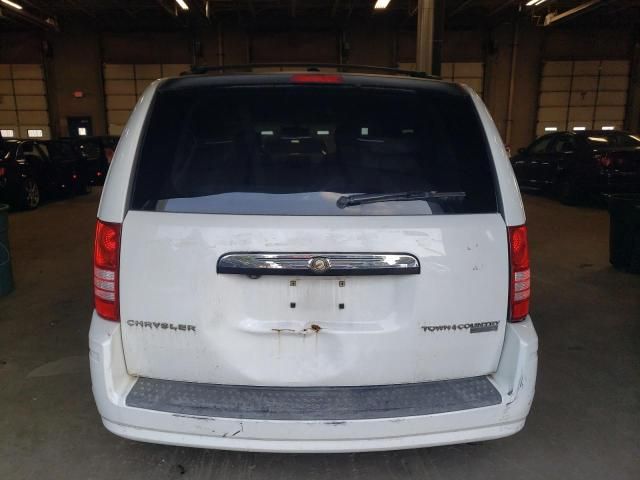 2009 Chrysler Town & Country Touring