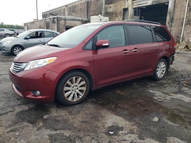 2013 Toyota Sienna XLE