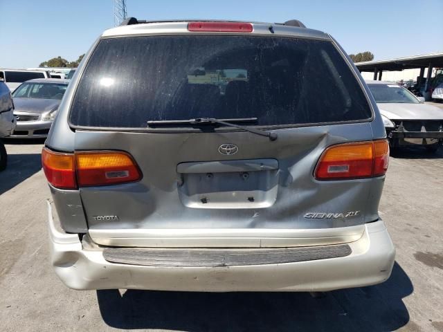 1998 Toyota Sienna LE