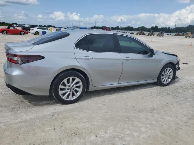 2022 Toyota Camry LE