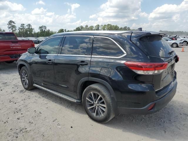 2019 Toyota Highlander SE