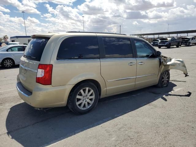 2011 Chrysler Town & Country Touring L