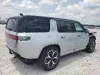 2024 Rivian R1S Adventure