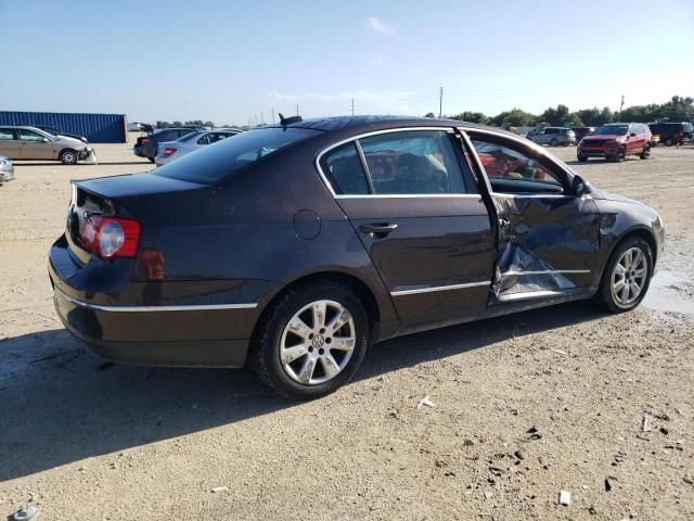 2006 Volkswagen Passat 2.0T Luxury