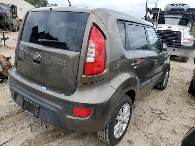 2013 KIA Soul +