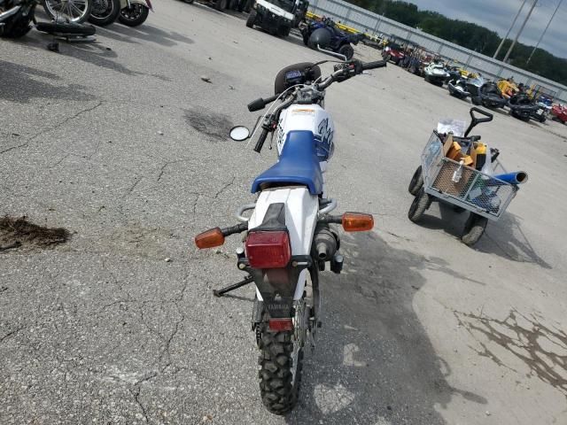 1998 Yamaha XT225