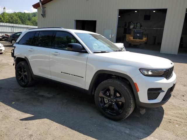 2023 Jeep Grand Cherokee Laredo