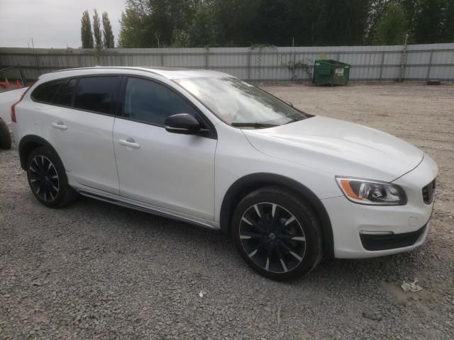 2018 Volvo V60 Cross Country Premier