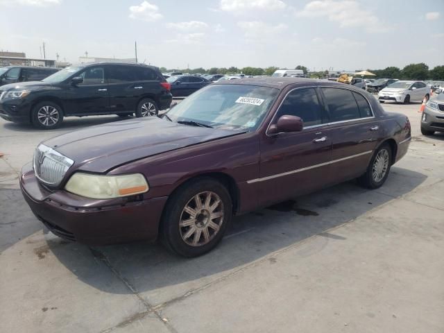 2006 Lincoln Town Car Signature Long Wheelbase