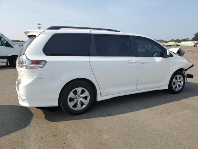 2015 Toyota Sienna Sport