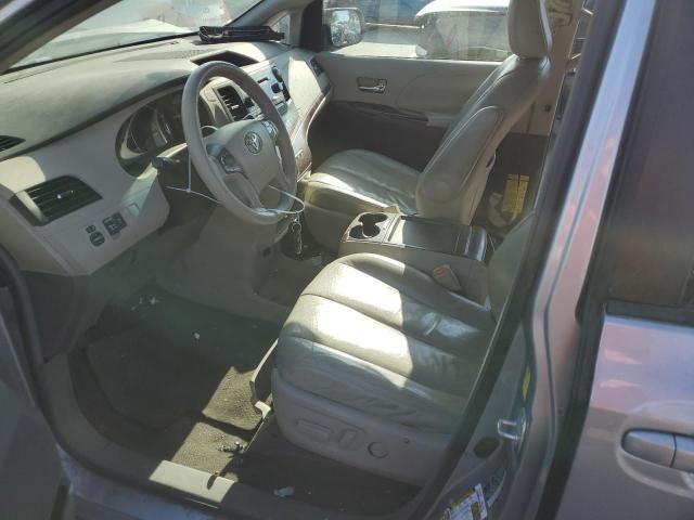 2011 Toyota Sienna XLE