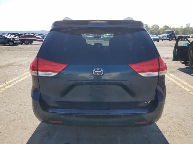 2011 Toyota Sienna XLE