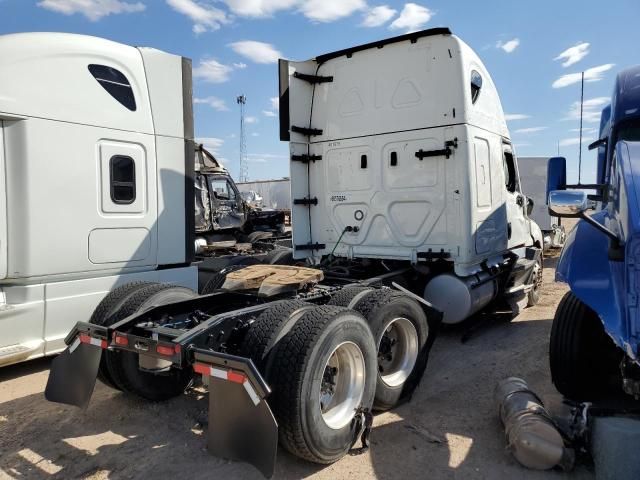 2022 Freightliner Cascadia 126