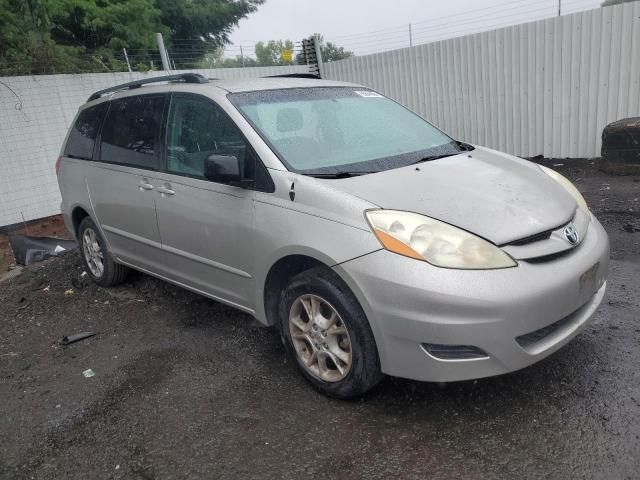 2006 Toyota Sienna LE