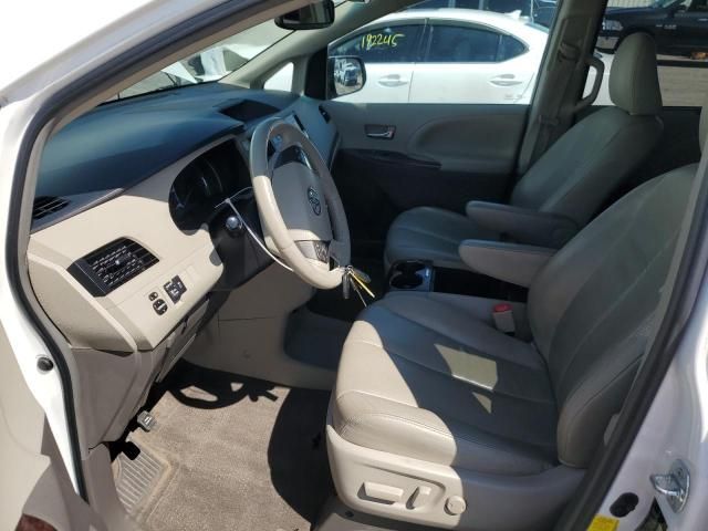 2012 Toyota Sienna XLE