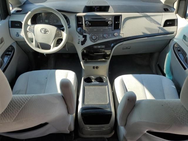 2012 Toyota Sienna LE