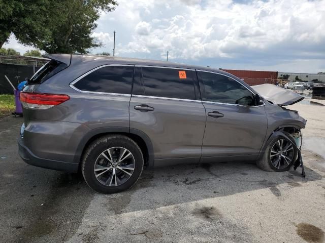 2018 Toyota Highlander LE