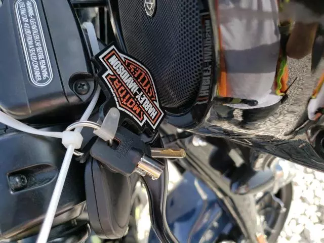 2019 Harley-Davidson Flhxs