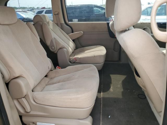 2008 Hyundai Entourage GLS