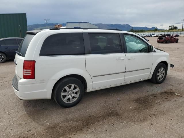 2010 Chrysler Town & Country Touring