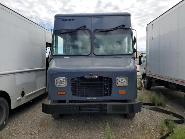 2020 Freightliner Chassis M Line WALK-IN Van