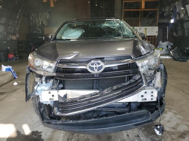 2015 Toyota Highlander LE