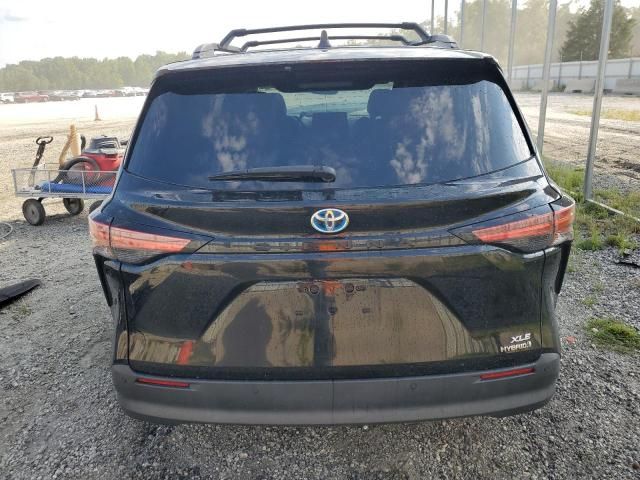 2021 Toyota Sienna XLE