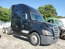 Salvage trucks for sale at Corpus Christi, TX auction: 2018 Freightliner Cascadia 126