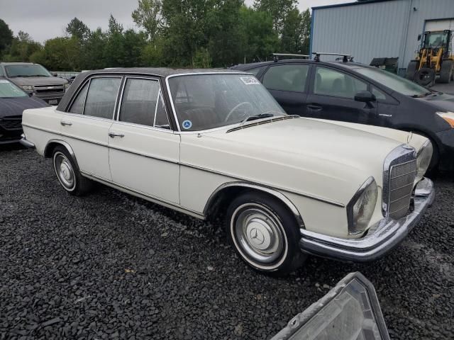 1967 Mercedes-Benz 250S