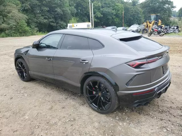 2022 Lamborghini Urus