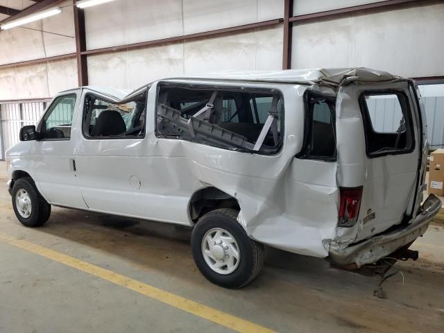 2001 Ford Econoline E350 Super Duty Wagon