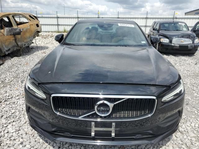 2017 Volvo S90 T6 Momentum