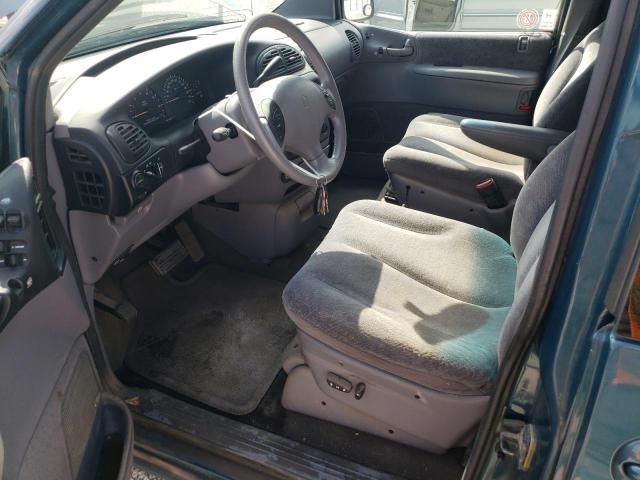 2000 Dodge Grand Caravan LE